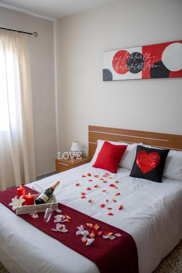 Puesta De Sol Rentals 2Aj Playa de San Juan  Ngoại thất bức ảnh